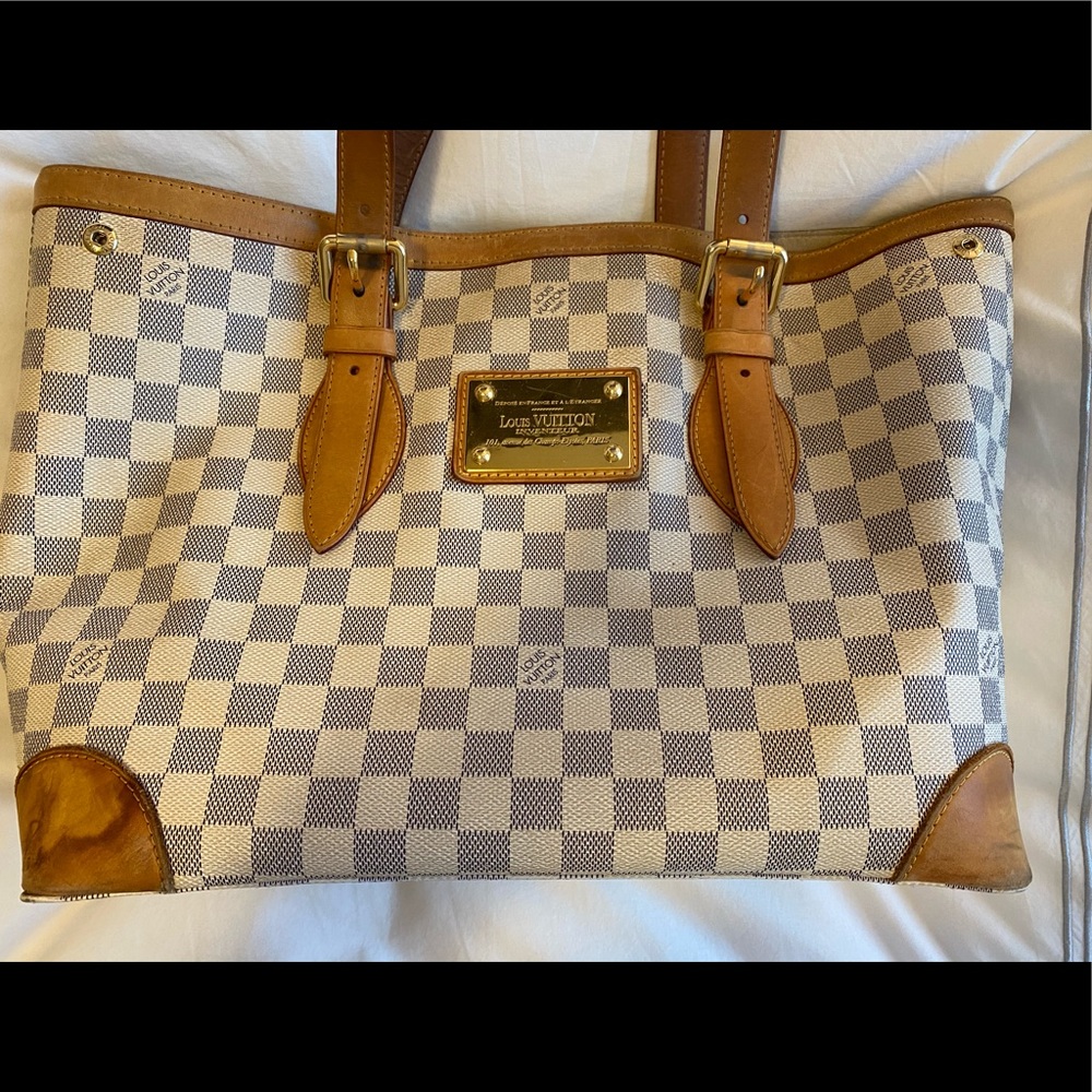 Louis Vuitton Purse